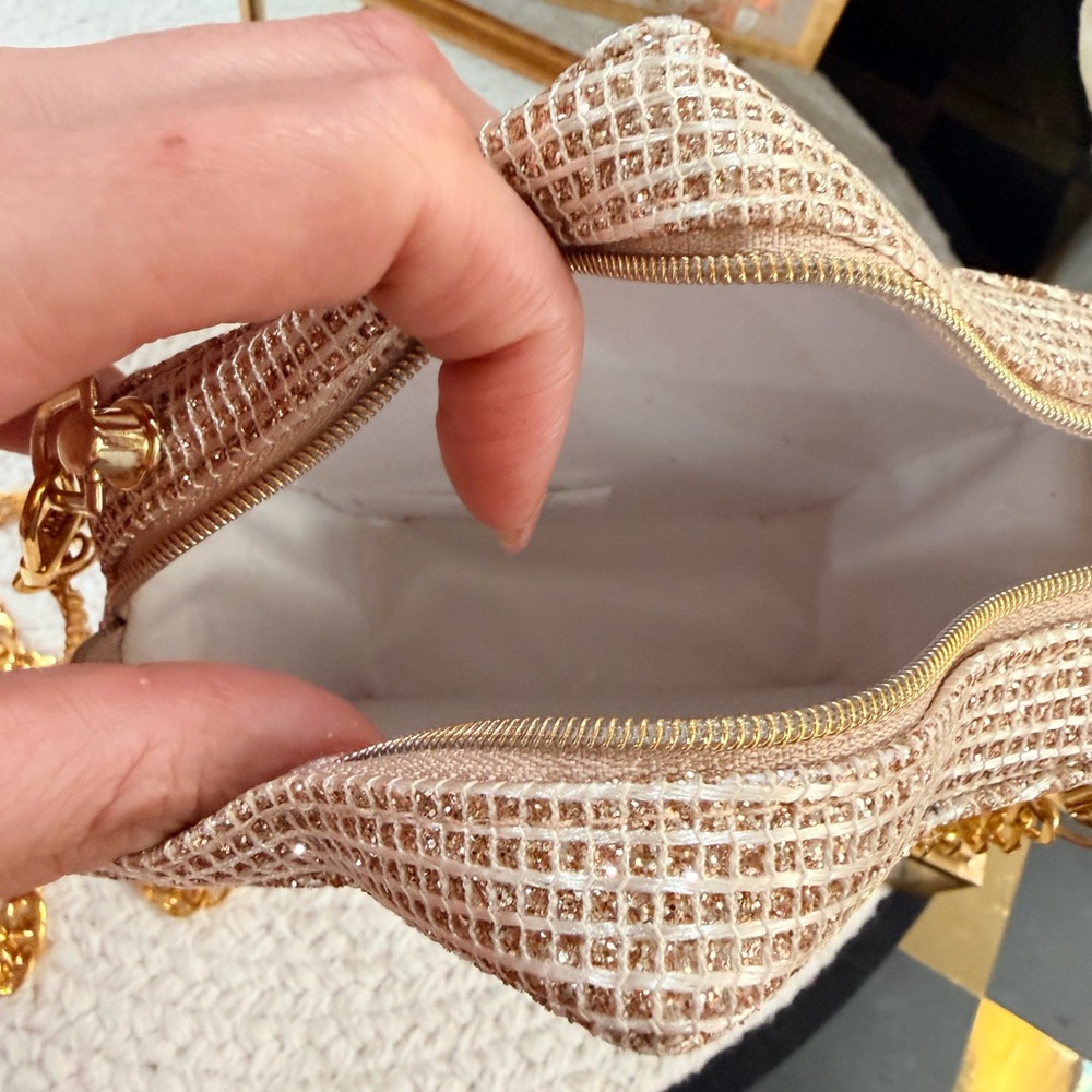 Dior (GWP) Gold Star Makeup Pouch Converted Crossbody Bag Chain Strap OS
NIB - Picture 11 of 14